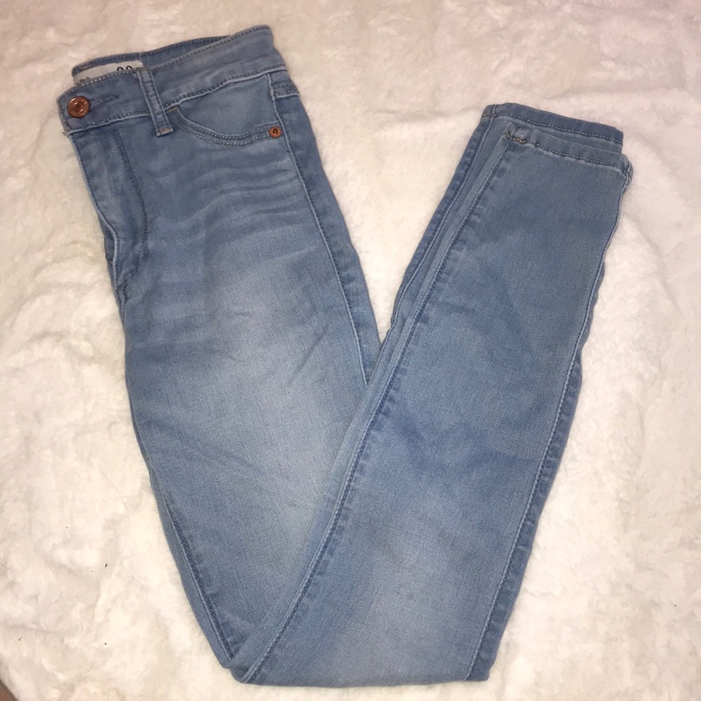 Light denim jeans